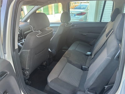Opel Zafira 1.8 16V GPL-TECH Cosmo (14)