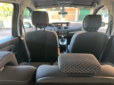 Renault Scenic E-Tech Electric 1.5 dCi 110CV Luxe (10)