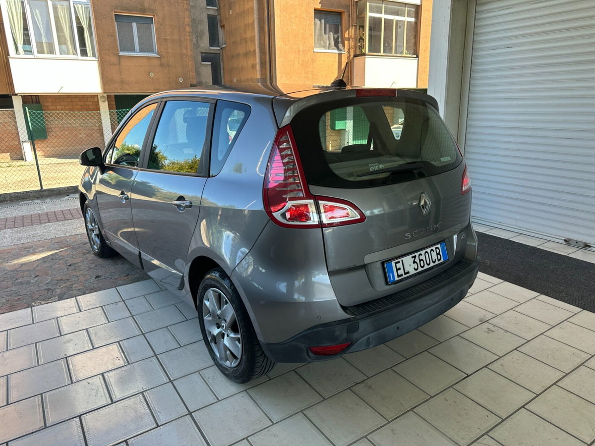 Renault Scenic E-Tech Electric 1.5 dCi 110CV Luxe (11)
