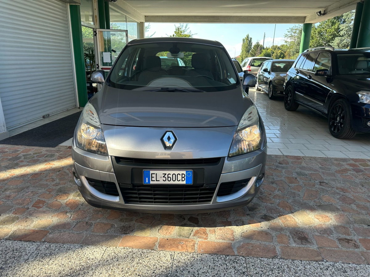 Renault Scenic E-Tech Electric 1.5 dCi 110CV Luxe (2)