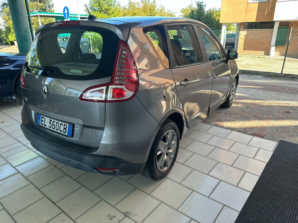 Renault Scenic E-Tech Electric 1.5 dCi 110CV Luxe (7)