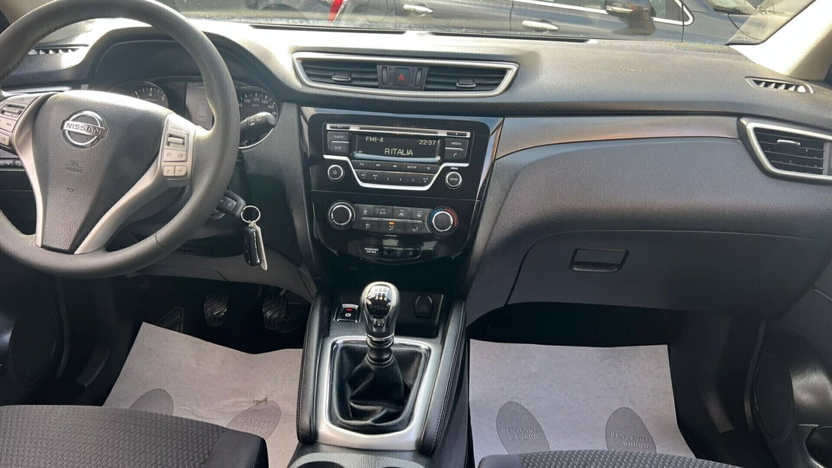 Nissan Qashqai 1.2 DIG-T Visia (10)