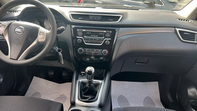 Nissan Qashqai 1.2 DIG-T Visia (10)