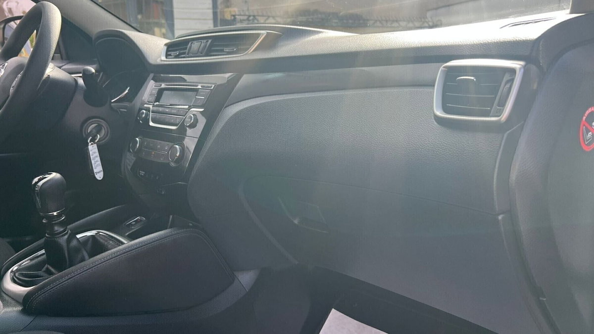 Nissan Qashqai 1.2 DIG-T Visia (11)