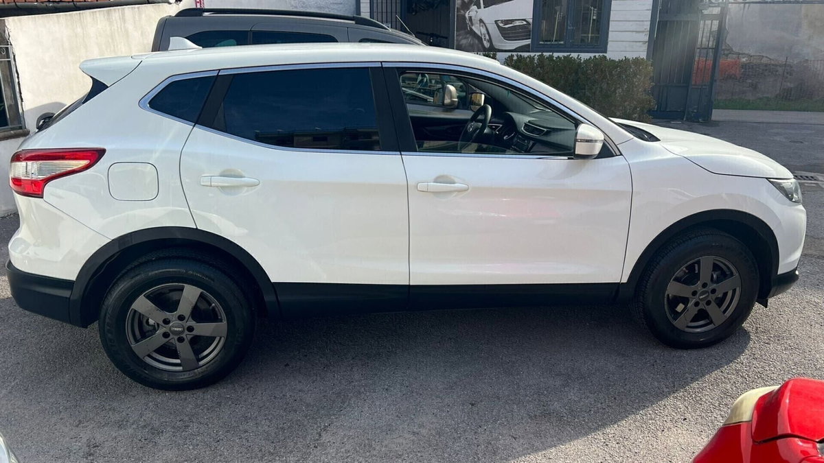 Nissan Qashqai 1.2 DIG-T Visia (4)
