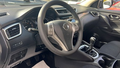 Nissan Qashqai 1.2 DIG-T Visia (9)