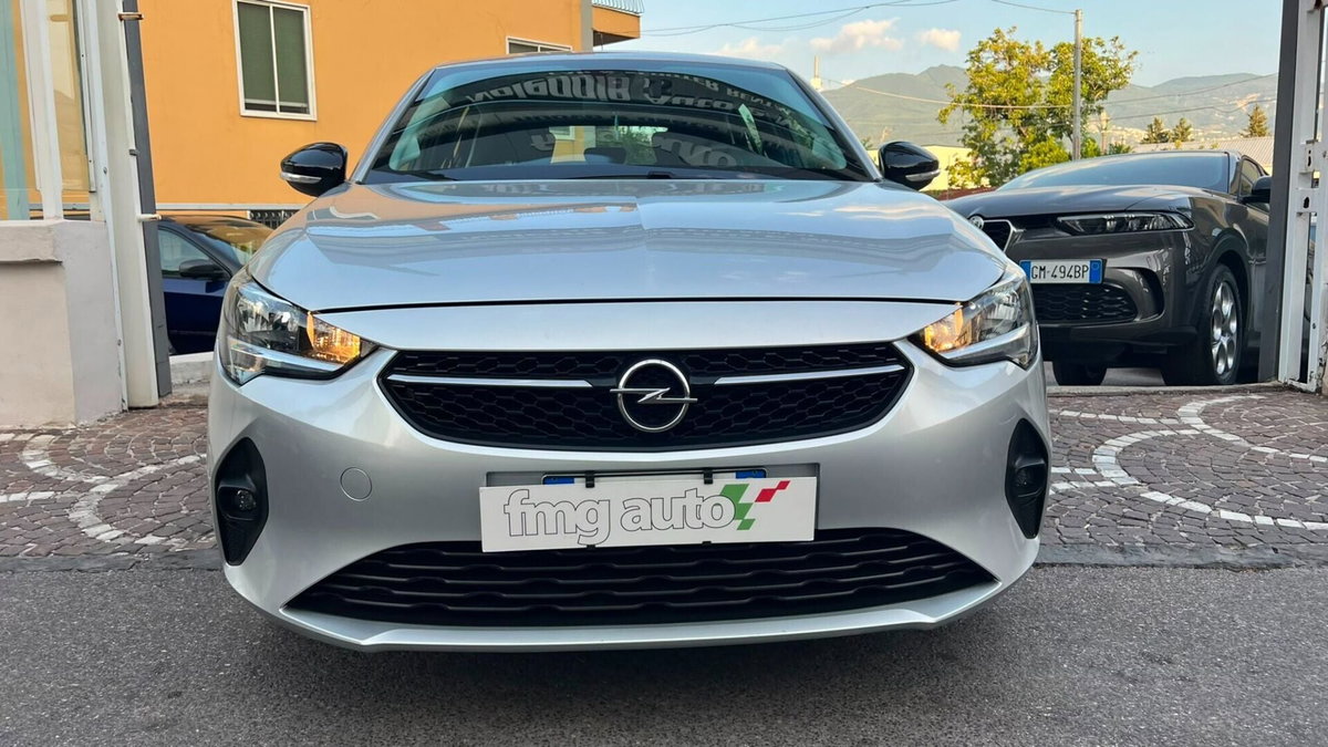 Opel Corsa 1.5 D 100 CV Edition (2)