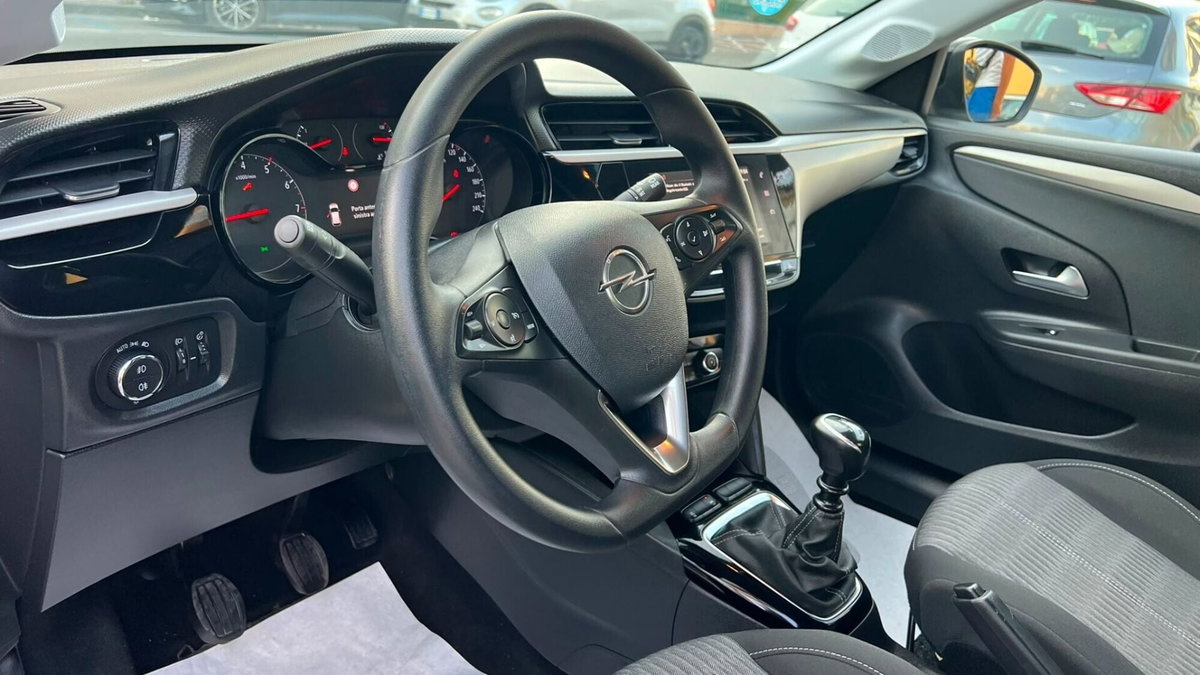 Opel Corsa 1.5 D 100 CV Edition (9)
