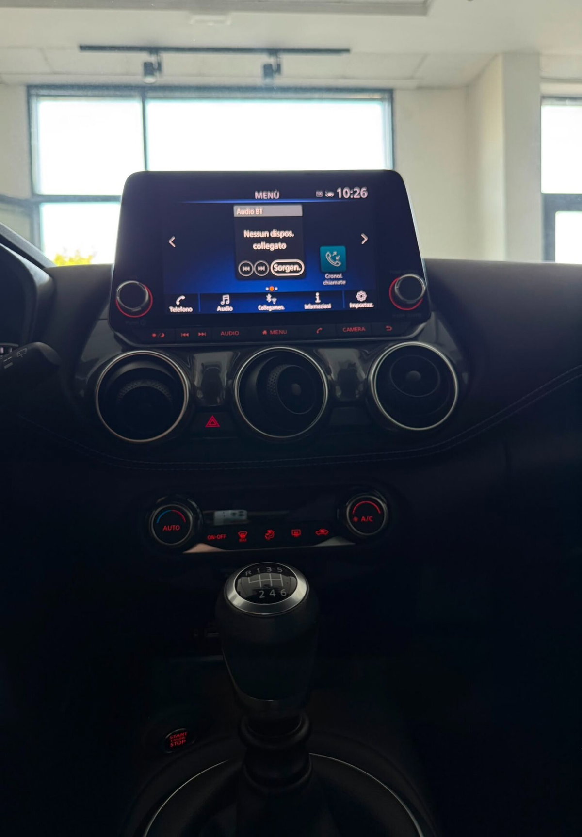 Nissan Juke 1.0 dig-t N-Connecta 114cv (10)