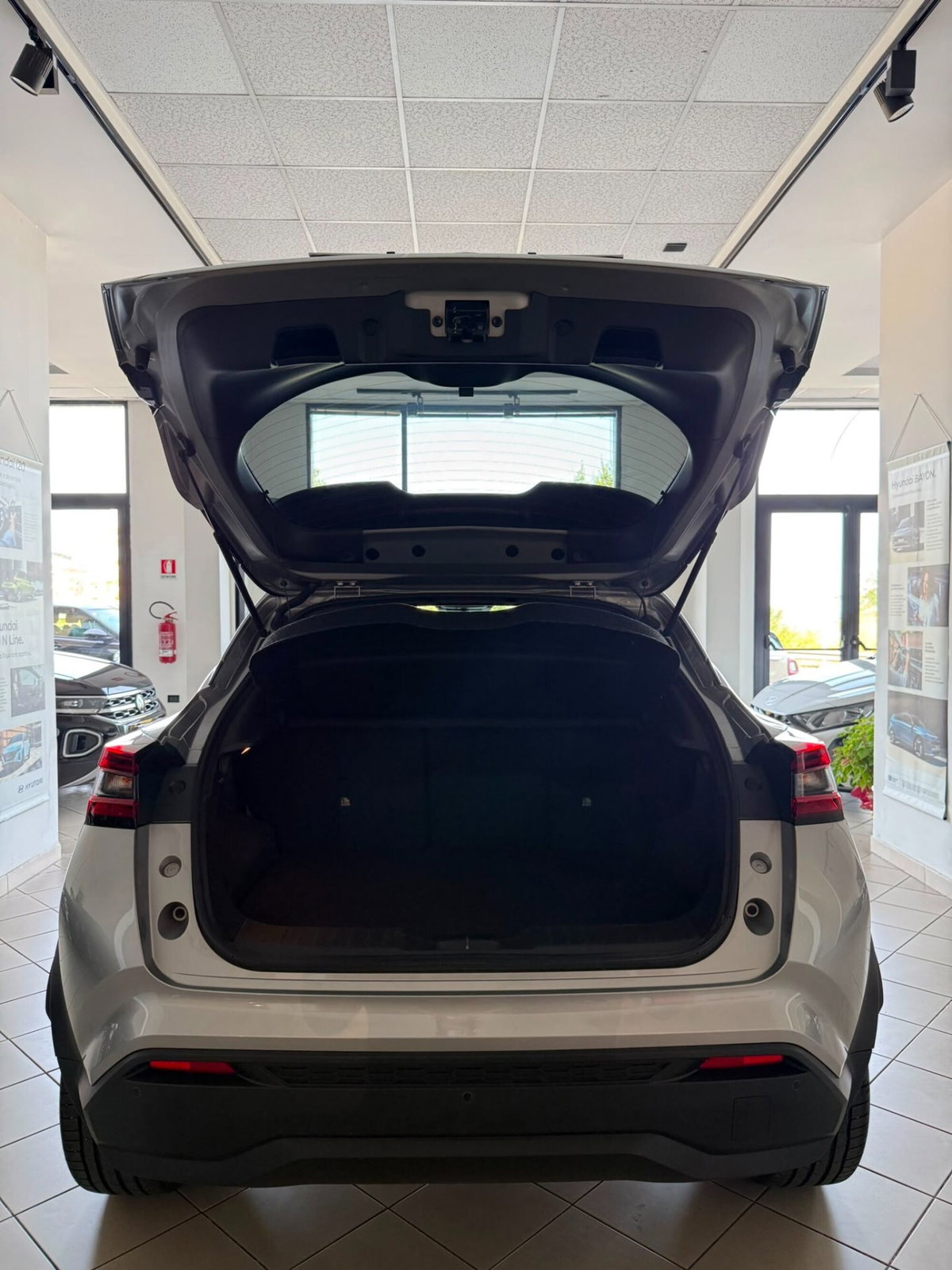 Nissan Juke 1.0 dig-t N-Connecta 114cv (7)