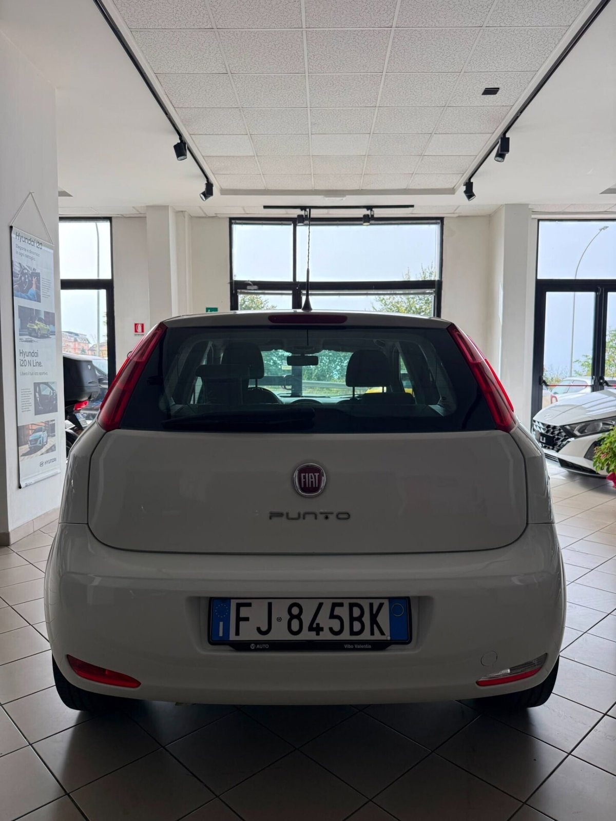 Fiat Punto 1.3 MJT II S&S 95 CV 5 porte Street (4)