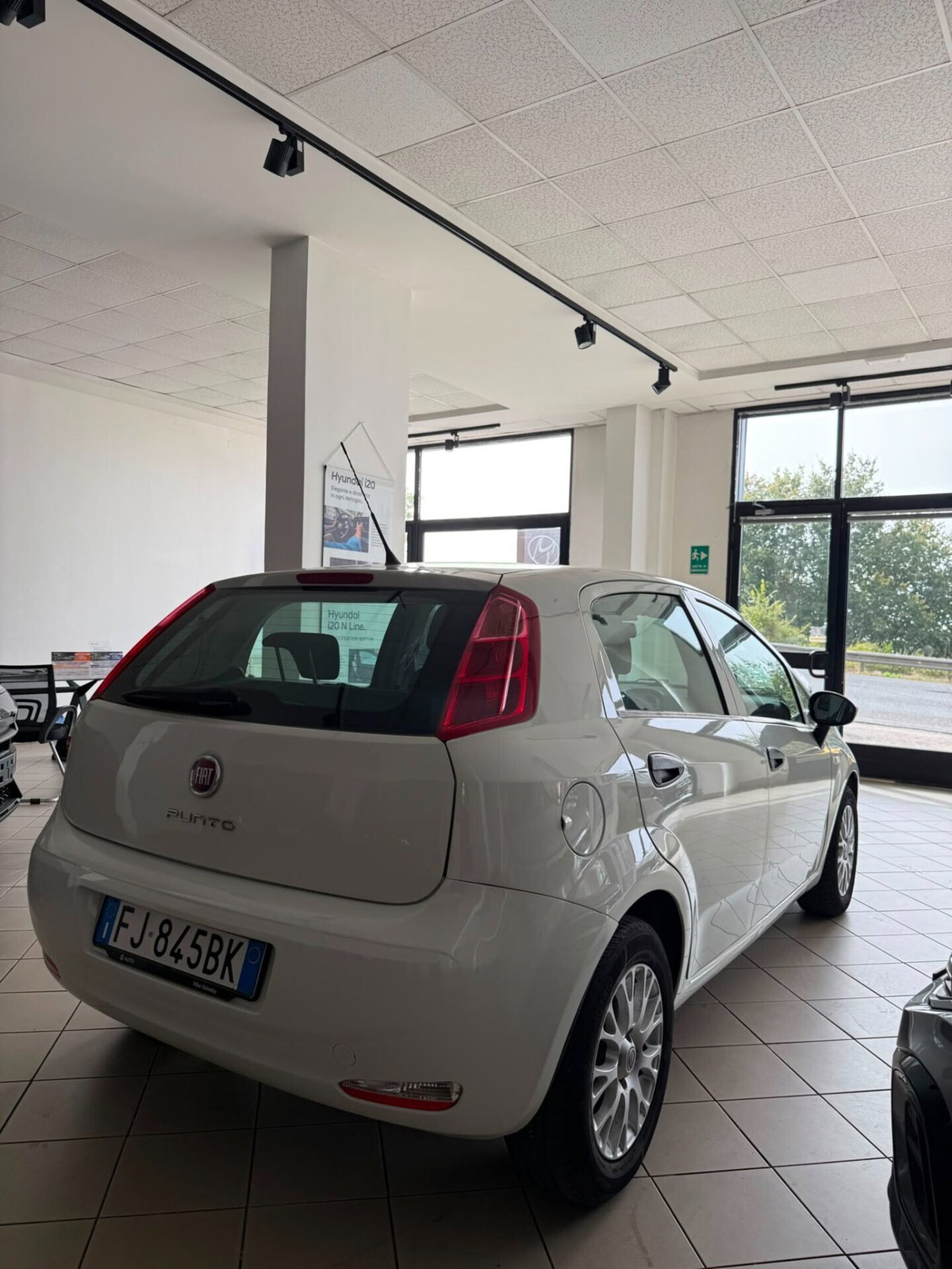 Fiat Punto 1.3 MJT II S&S 95 CV 5 porte Street (6)