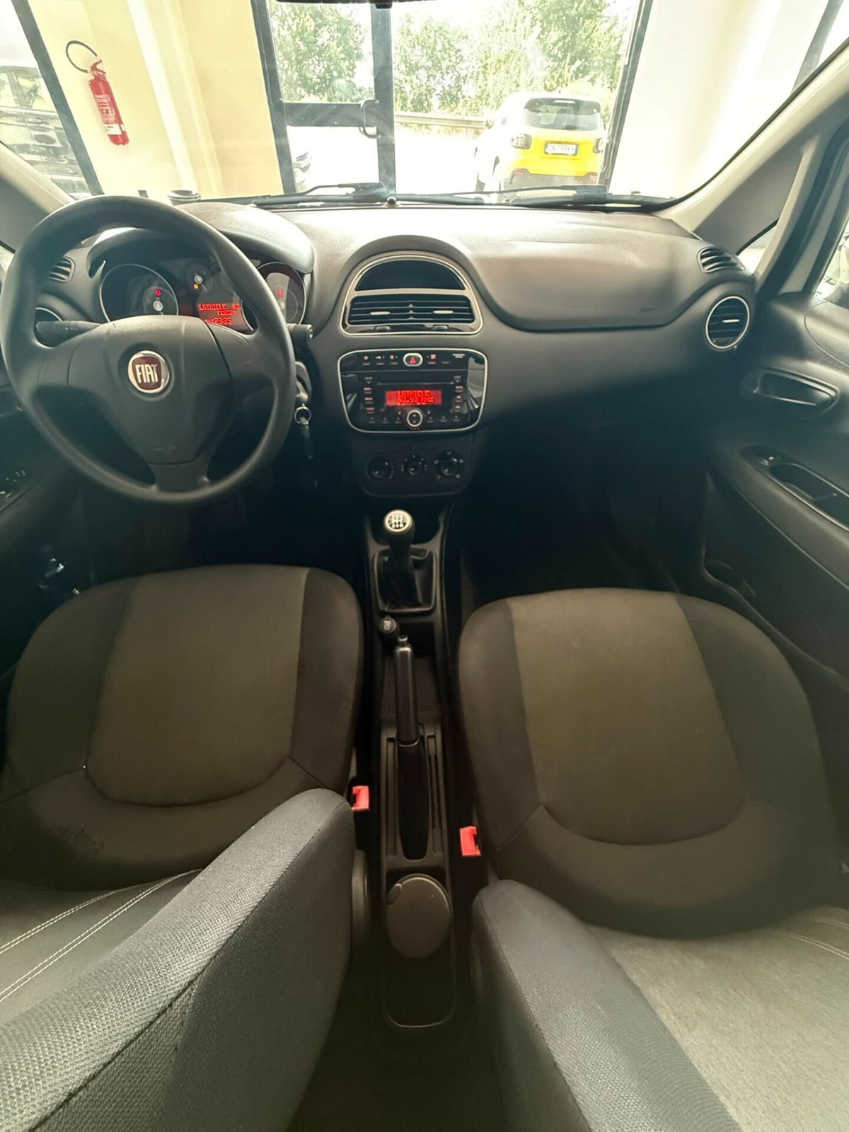 Fiat Punto 1.3 MJT II S&S 95 CV 5 porte Street (8)