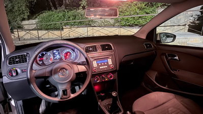 Volkswagen Polo 1.6 TDI DPF 5 porte Comfortline (14)