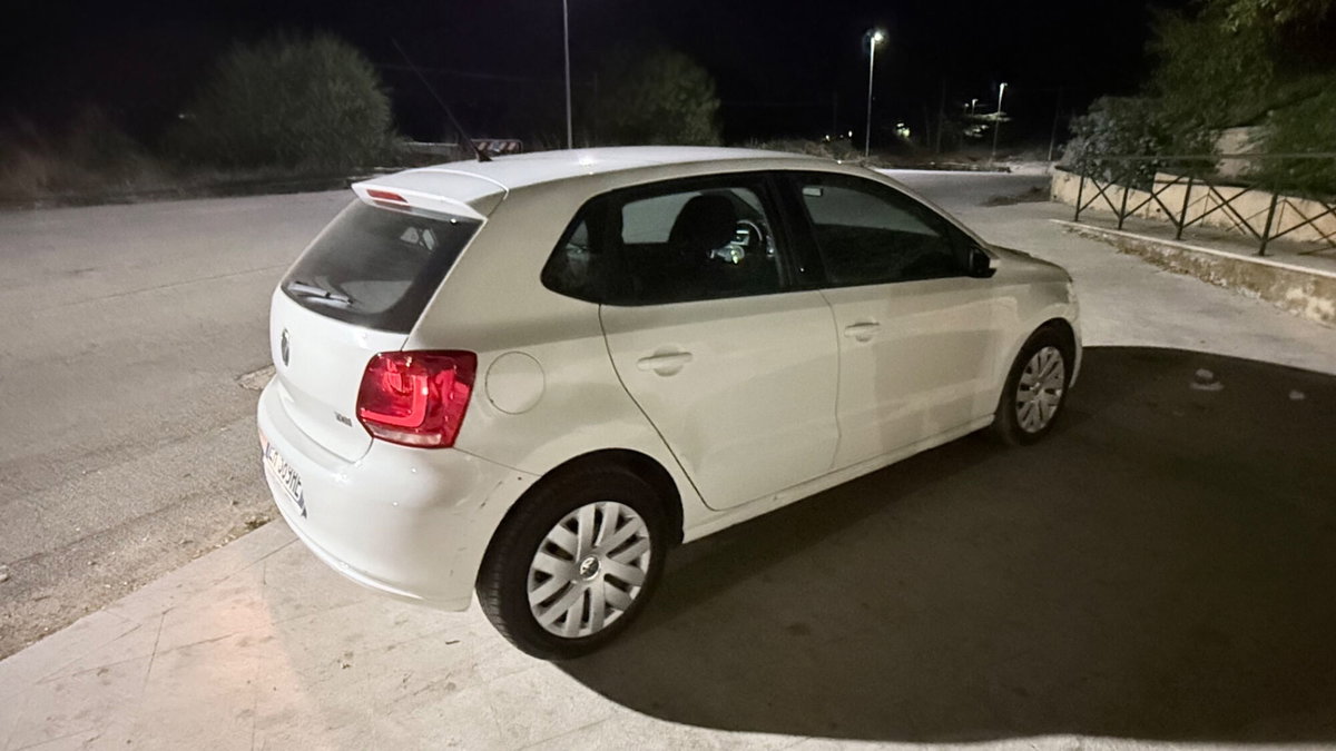 Volkswagen Polo 1.6 TDI DPF 5 porte Comfortline (8)