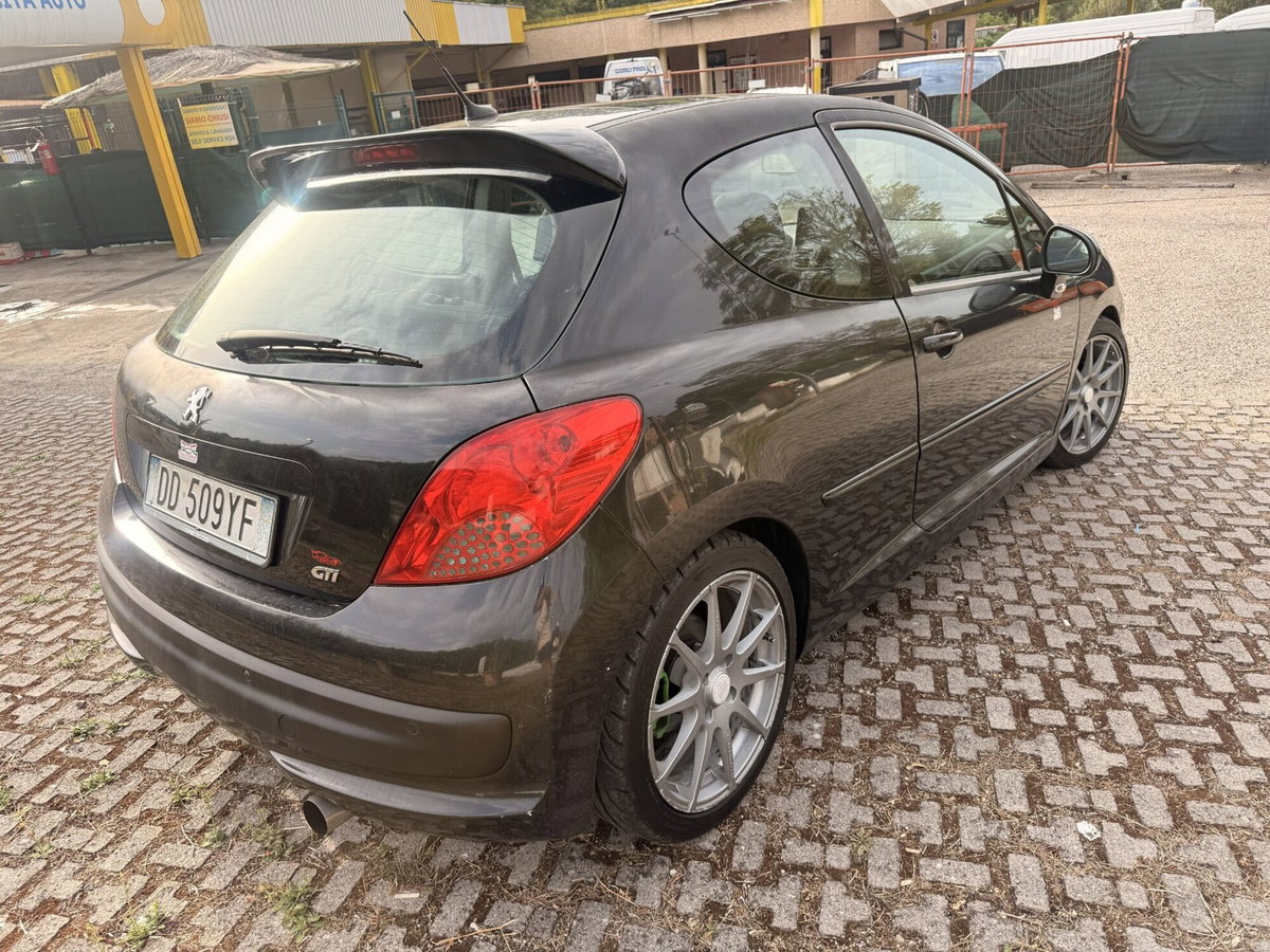 Peugeot 207 THP 150CV 3p. Féline (4)