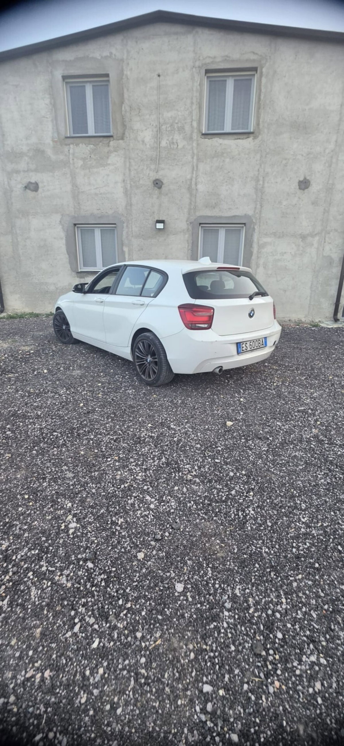 BMW Serie 1 116d 2.0 116CV cat 5 porte Attiva DPF (2)
