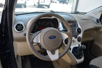 Ford Ka 1.2 8V 69CV Titanium (19)