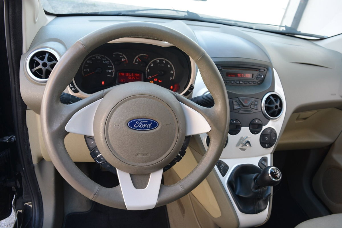 Ford Ka 1.2 8V 69CV Titanium (20)
