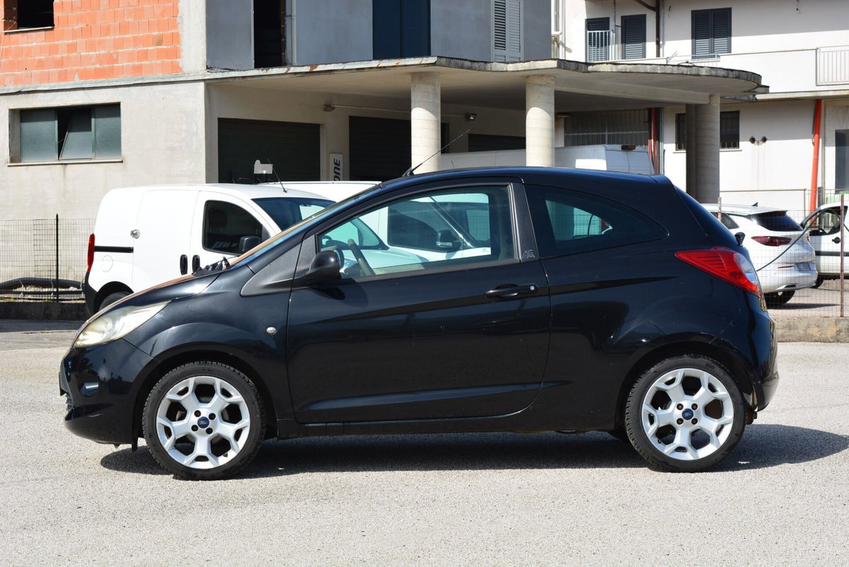 Ford Ka 1.2 8V 69CV Titanium (4)