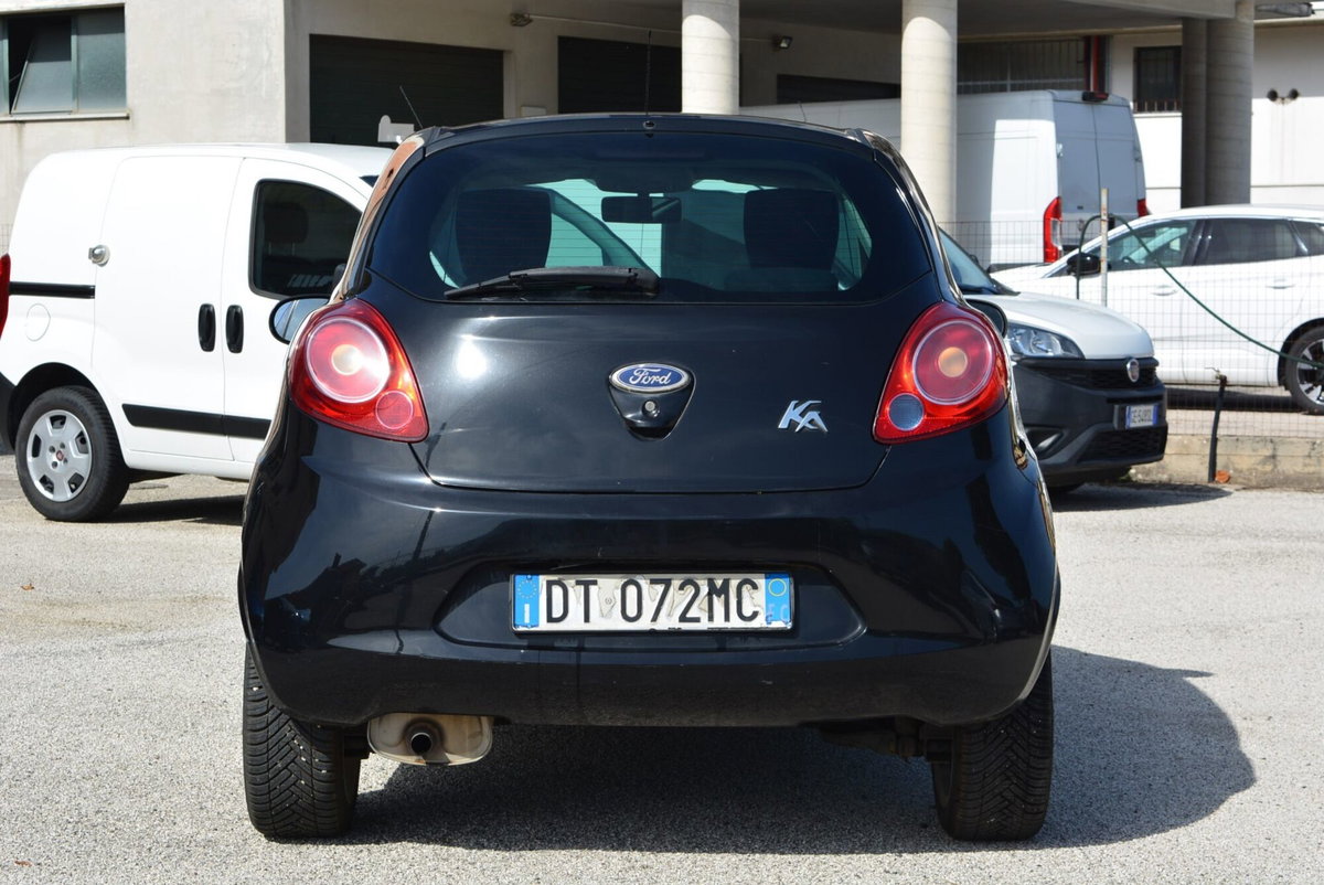 Ford Ka 1.2 8V 69CV Titanium (9)