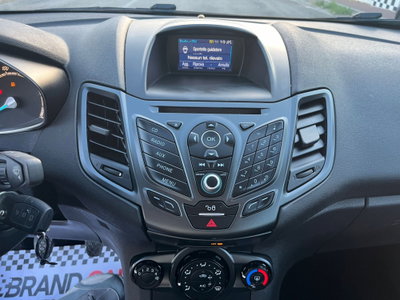 Ford Fiesta 1.4 5p. Bz.- GPL Titanium (14)