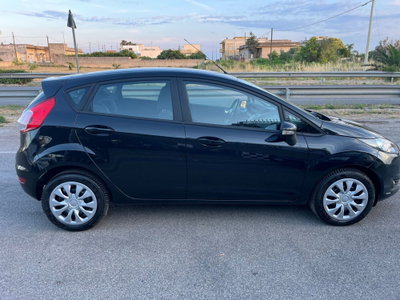 Ford Fiesta 1.4 5p. Bz.- GPL Titanium (4)