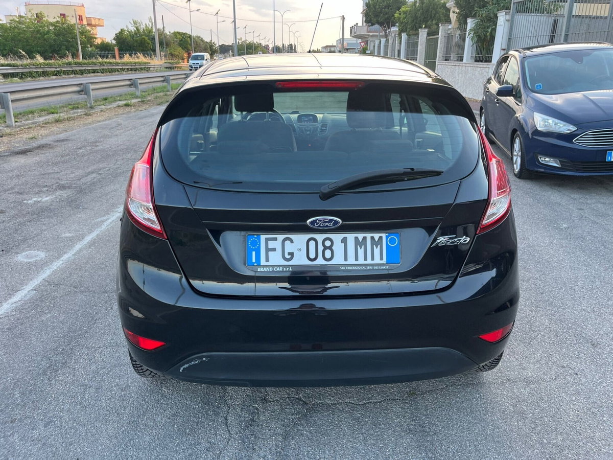 Ford Fiesta 1.4 5p. Bz.- GPL Titanium (6)