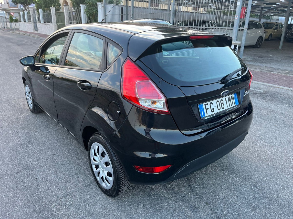 Ford Fiesta 1.4 5p. Bz.- GPL Titanium (7)