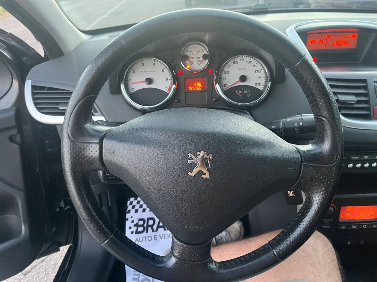 Peugeot 207 8V 75CV 3p. X Line (11)