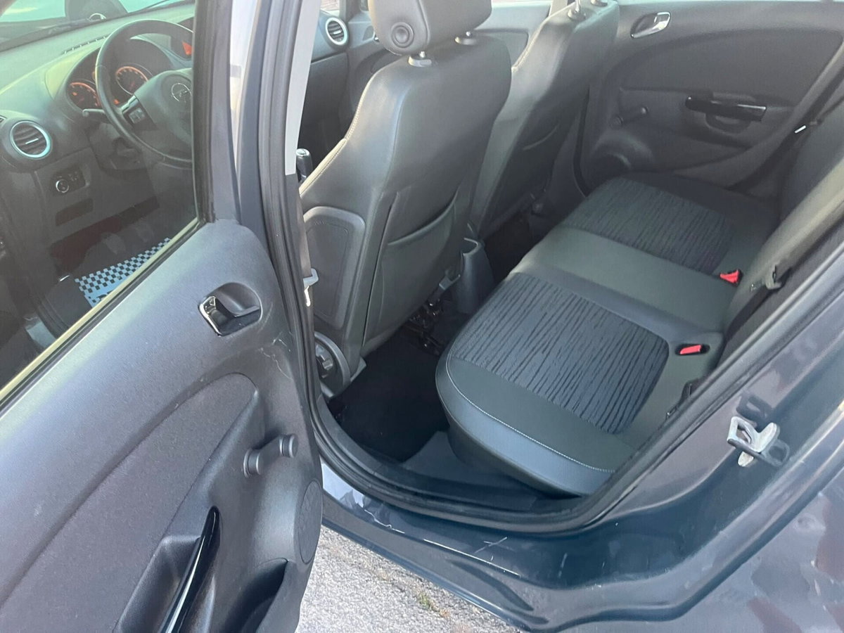Opel Corsa 1.2 85CV 5 porte GPL-TECH Edition (16)
