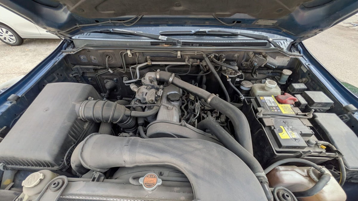 Mitsubishi Pajero 2.5 TDI 3p. GLX (10)