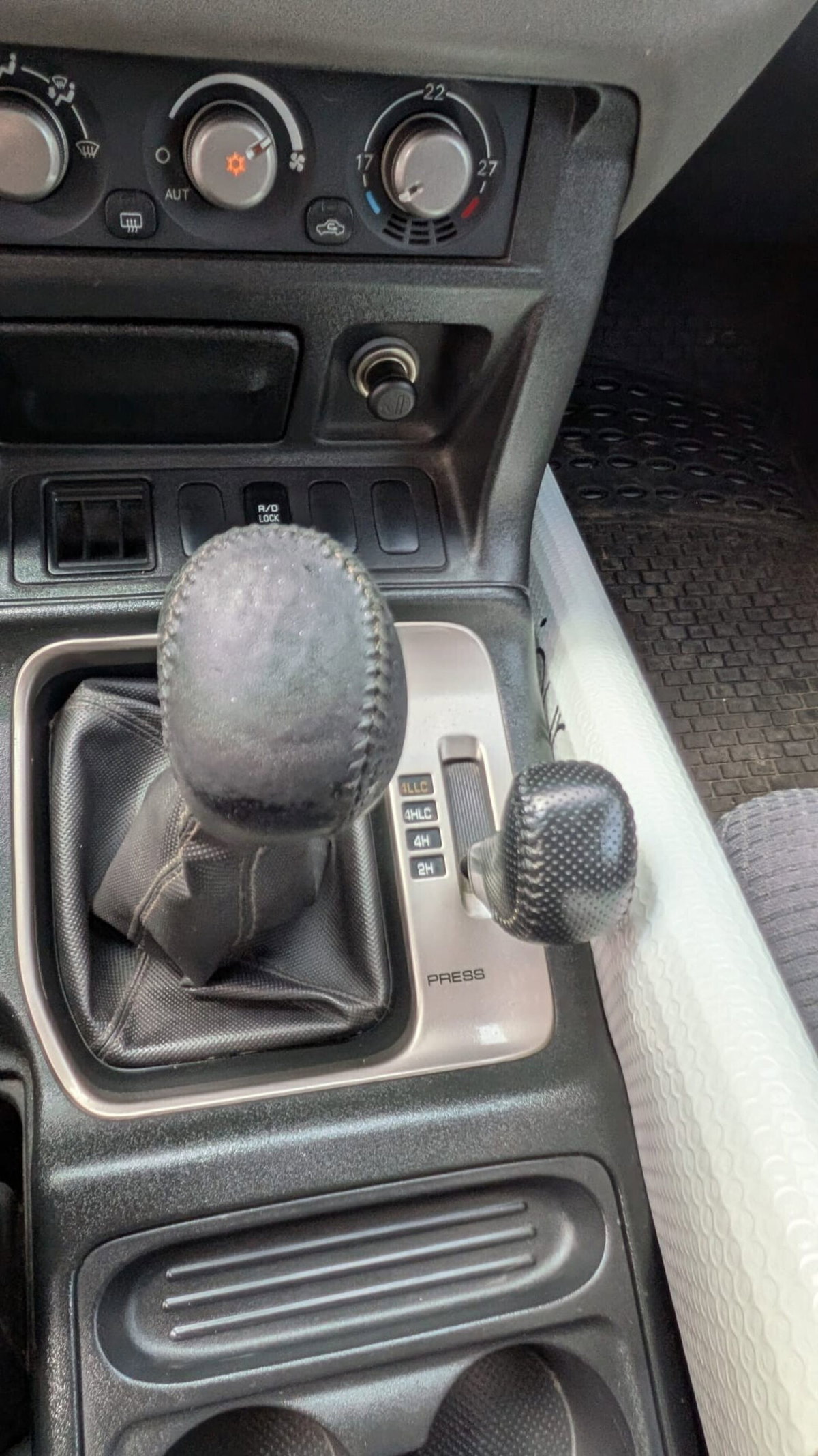 Mitsubishi Pajero 2.5 TDI 3p. GLX (18)