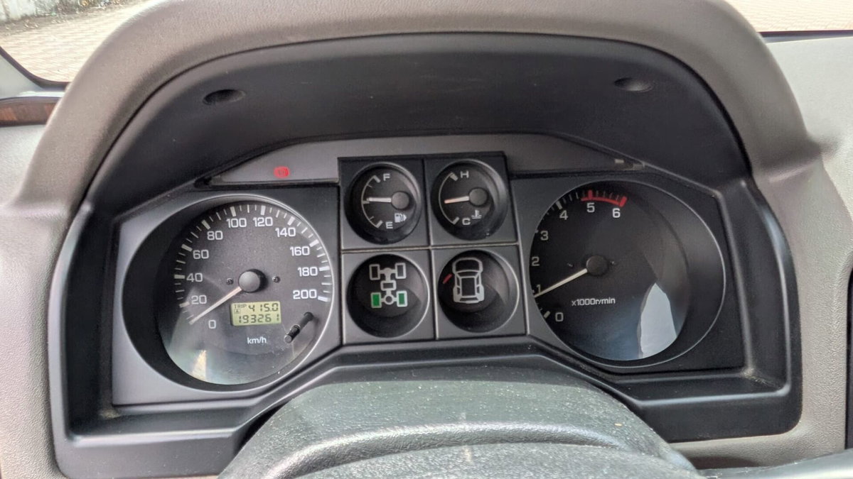 Mitsubishi Pajero 2.5 TDI 3p. GLX (19)