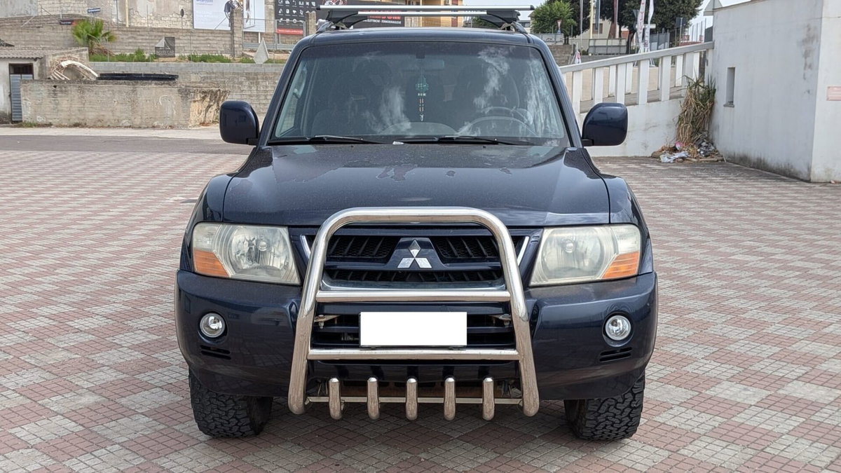 Mitsubishi Pajero 2.5 TDI 3p. GLX (2)