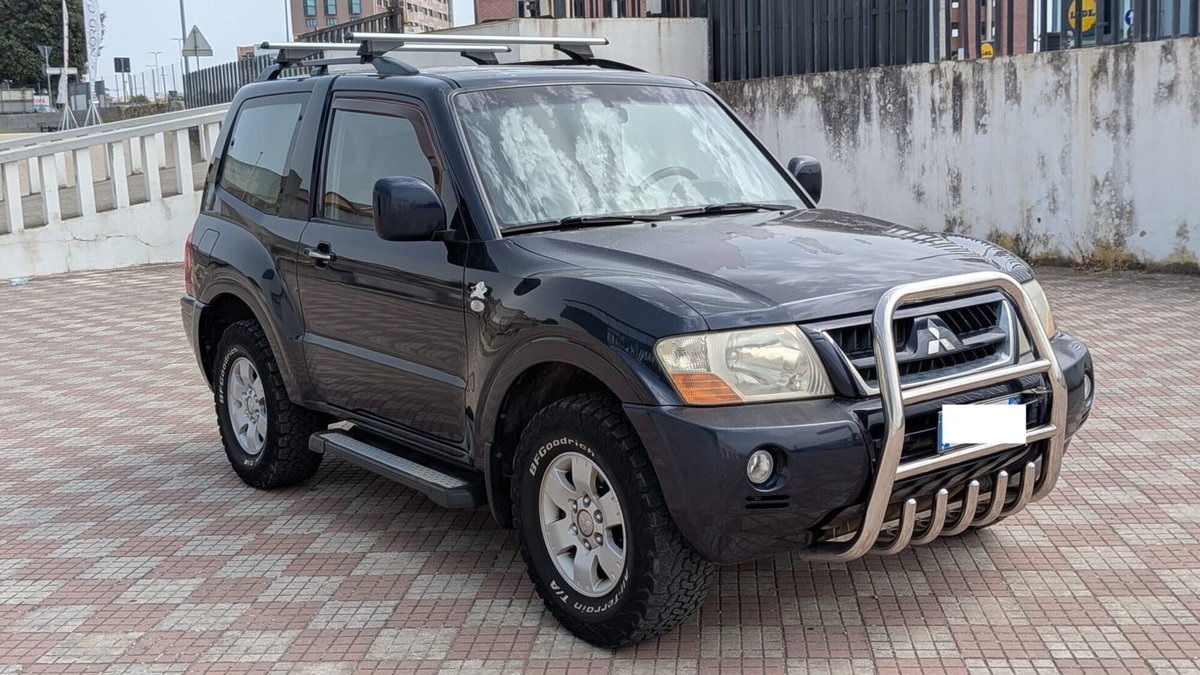 Mitsubishi Pajero 2.5 TDI 3p. GLX (3)