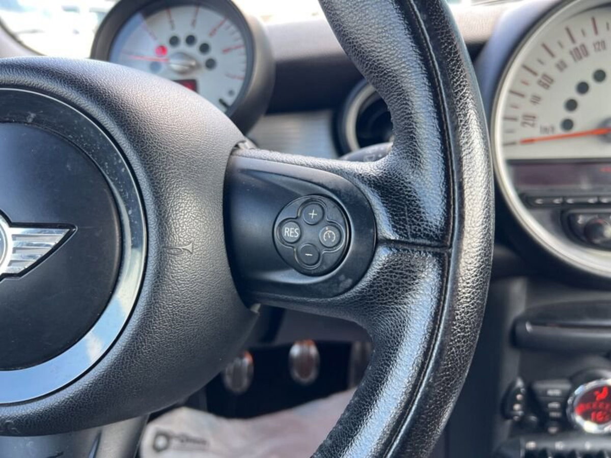 MINI Mini Clubman 2.0 16V Cooper SD Clubman (19)