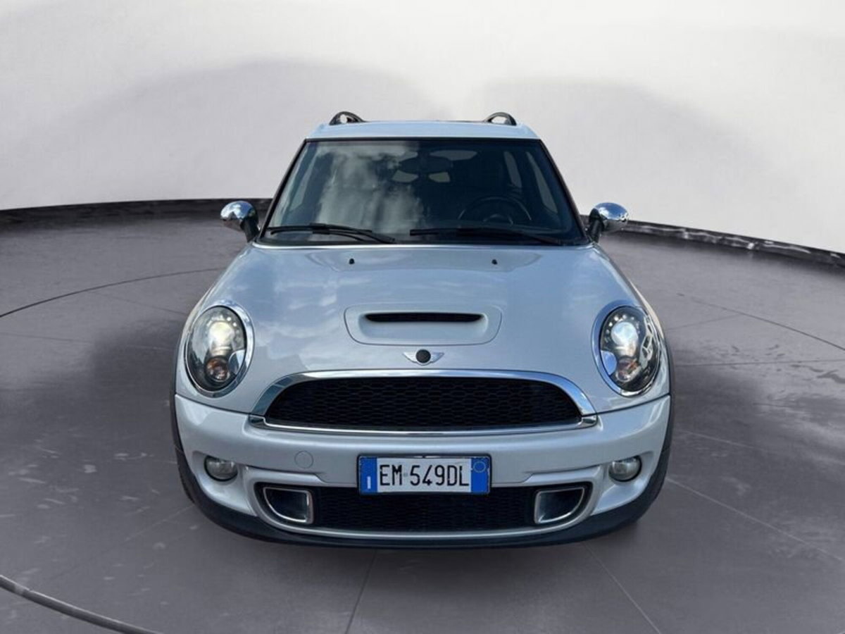 MINI Mini Clubman 2.0 16V Cooper SD Clubman (2)