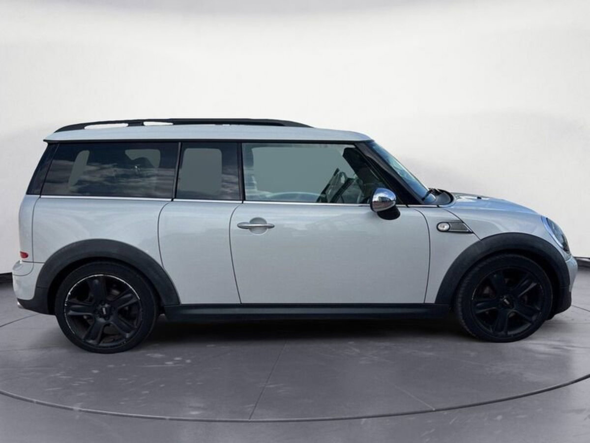 MINI Mini Clubman 2.0 16V Cooper SD Clubman (4)