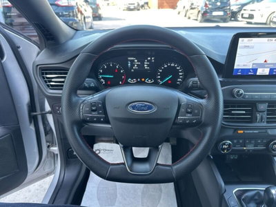 Ford Focus 1.0 EcoBoost 125 CV Start&Stop ST Line (17)