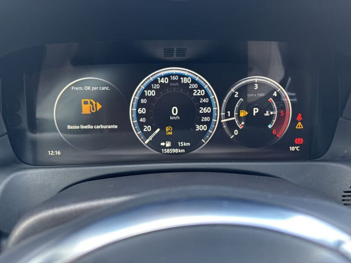 Jaguar XF Sportbrake 2.0 D 240 CV AWD aut. Prestige (14)