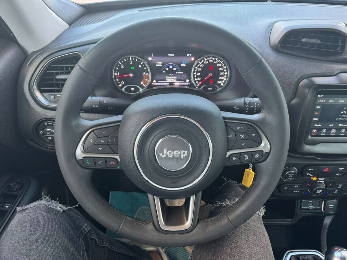 Jeep Renegade 1.6 Mjt 130 CV Limited (15)