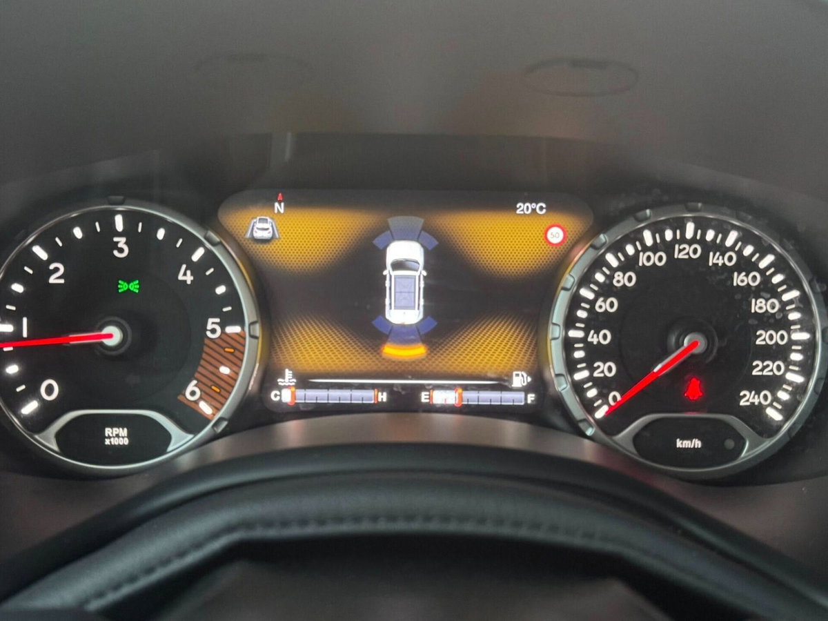 Jeep Renegade 1.6 Mjt 130 CV Limited (18)
