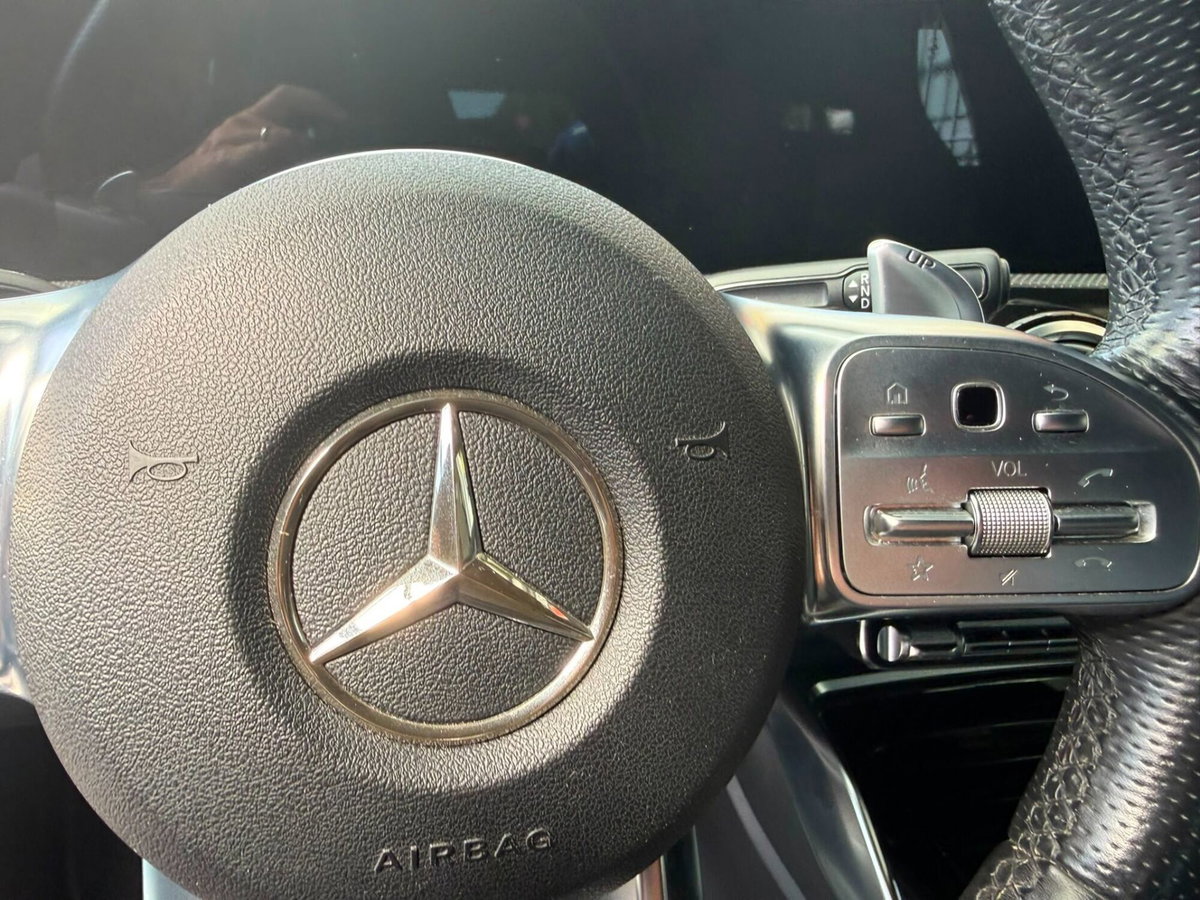 Mercedes-Benz Classe A 35 AMG 4Matic (13)