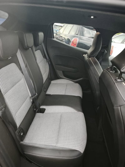 Renault Clio TCe 90 CV 5 porte Techno (14)