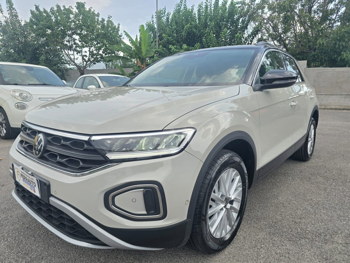 Volkswagen T-Roc 1.0 TSI Style (12)