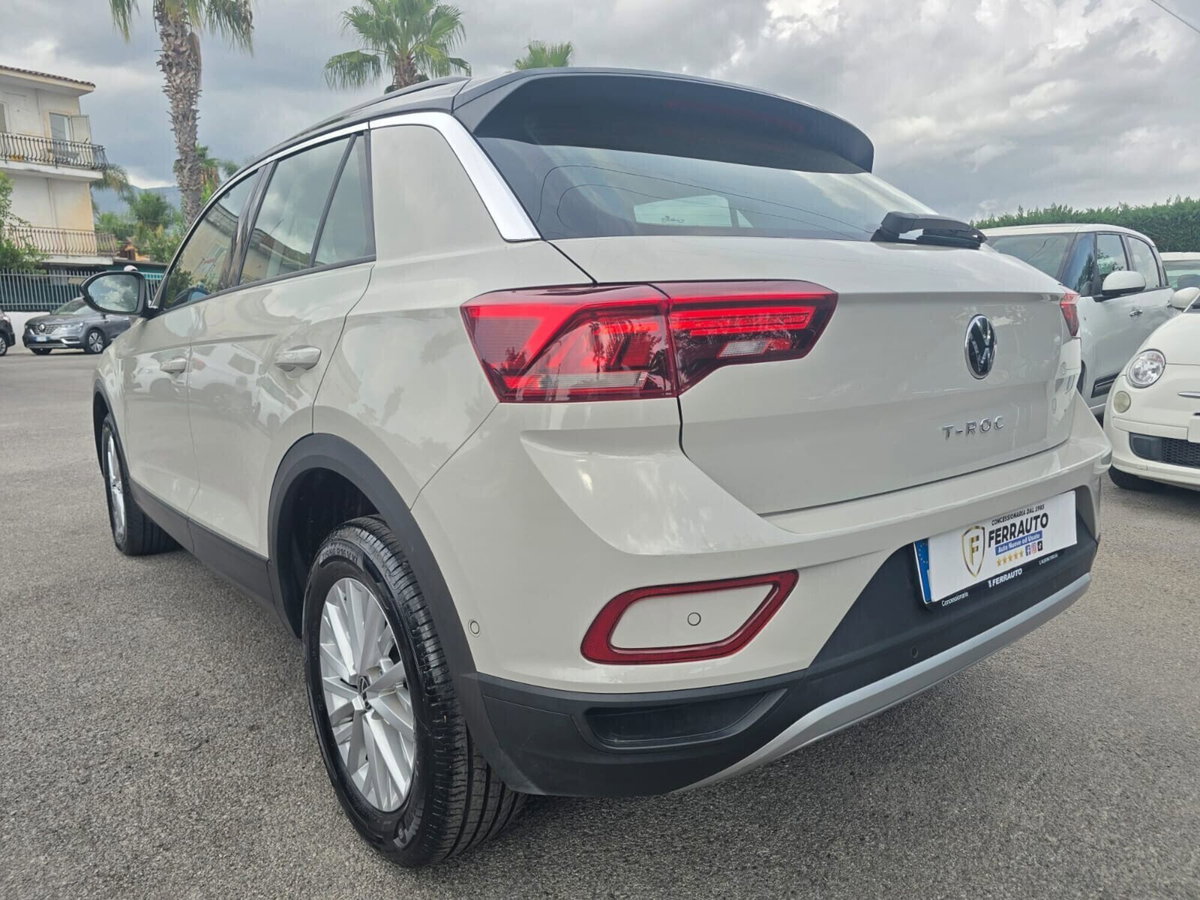Volkswagen T-Roc 1.0 TSI Style (13)