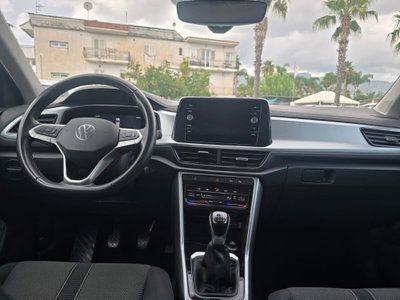Volkswagen T-Roc 1.0 TSI Style (8)