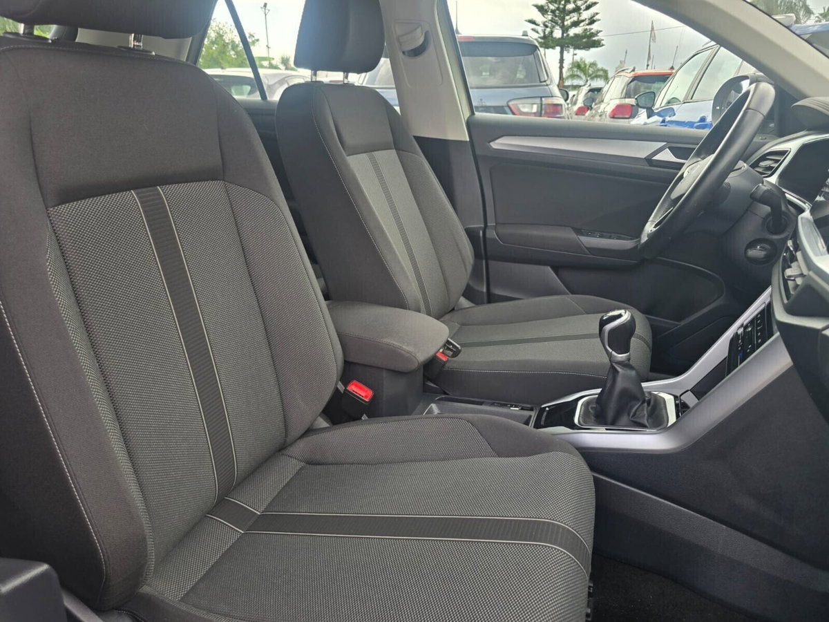 Volkswagen T-Roc 1.0 TSI Style (9)
