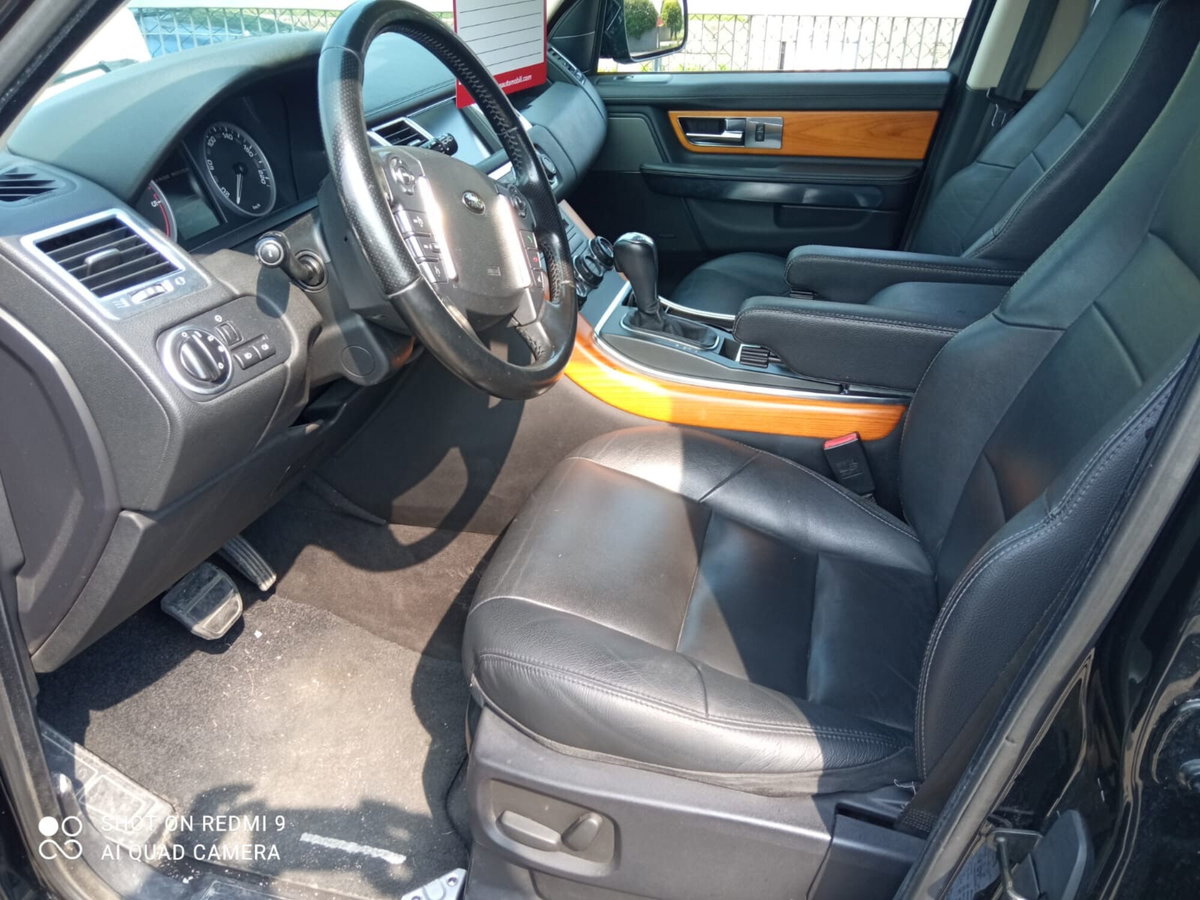Land Rover Range Rover Sport 3.0 SDV6 HSE (13)
